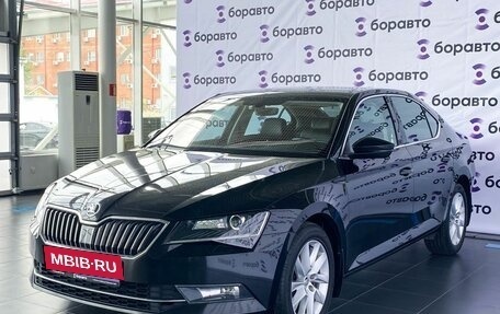 Skoda Superb III рестайлинг, 2015 год, 1 780 000 рублей, 2 фотография