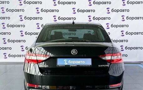 Skoda Superb III рестайлинг, 2015 год, 1 780 000 рублей, 19 фотография