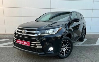 Toyota Highlander III, 2018 год, 2 899 000 рублей, 1 фотография