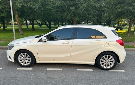 Mercedes-Benz A-Класс, 2013 год, 1 100 000 рублей, 3 фотография