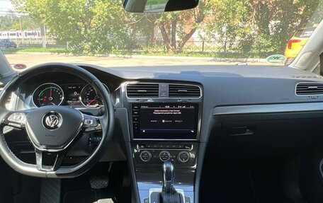 Volkswagen Golf VII, 2018 год, 1 650 000 рублей, 7 фотография
