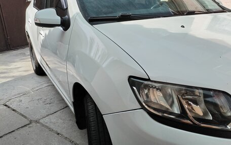 Renault Logan II, 2017 год, 699 000 рублей, 11 фотография