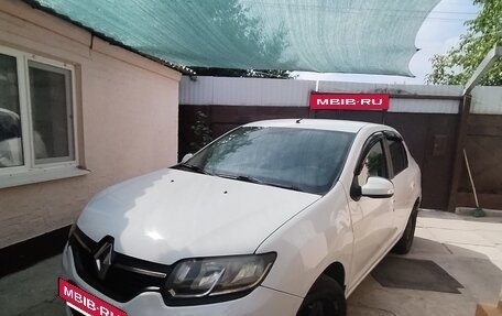 Renault Logan II, 2017 год, 699 000 рублей, 9 фотография
