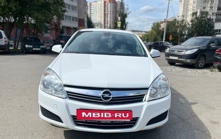 Opel Astra H, 2011 год, 565 000 рублей, 2 фотография