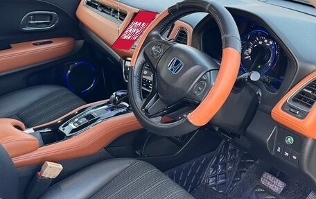 Honda Vezel, 2014 год, 1 290 000 рублей, 4 фотография