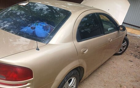 Dodge Stratus II, 2001 год, 260 000 рублей, 2 фотография