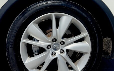Infiniti QX70, 2013 год, 2 100 000 рублей, 15 фотография