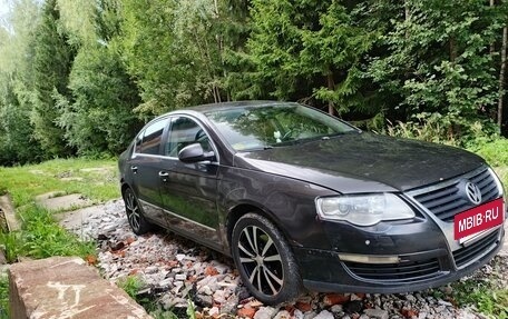 Volkswagen Passat B6, 2006 год, 390 000 рублей, 2 фотография