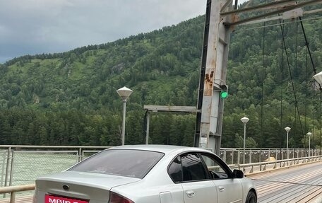 Subaru Legacy IV, 2003 год, 699 999 рублей, 6 фотография