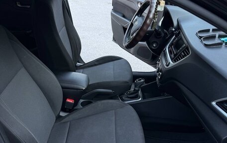 Hyundai Solaris II рестайлинг, 2018 год, 1 000 000 рублей, 13 фотография
