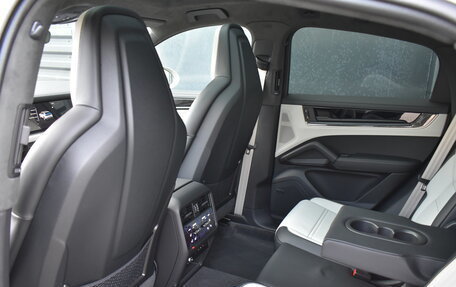 Porsche Cayenne III, 2025 год, 18 800 000 рублей, 16 фотография