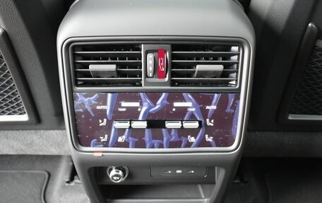Porsche Cayenne III, 2025 год, 18 800 000 рублей, 40 фотография