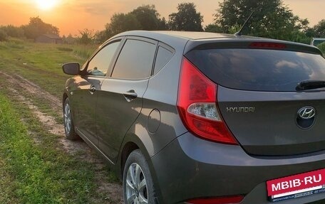 Hyundai Solaris II рестайлинг, 2015 год, 799 000 рублей, 5 фотография
