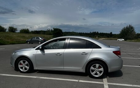 Chevrolet Cruze II, 2011 год, 710 000 рублей, 3 фотография