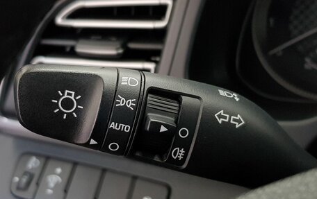 Hyundai Elantra VI рестайлинг, 2020 год, 1 750 000 рублей, 9 фотография