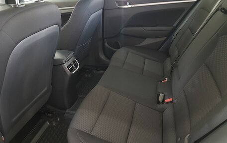 Hyundai Elantra VI рестайлинг, 2020 год, 1 750 000 рублей, 12 фотография