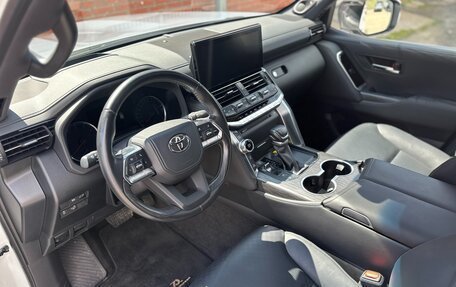 Toyota Land Cruiser, 2021 год, 10 000 000 рублей, 18 фотография