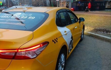 Toyota Camry, 2019 год, 1 500 000 рублей, 3 фотография