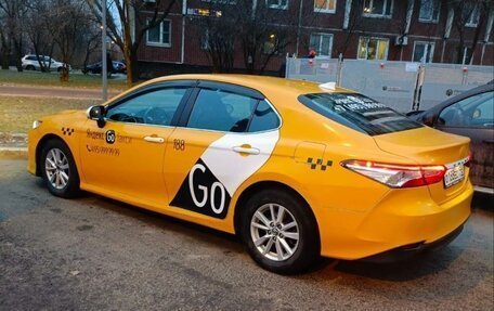 Toyota Camry, 2019 год, 1 500 000 рублей, 4 фотография