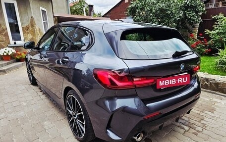 BMW 1 серия, 2021 год, 2 530 000 рублей, 6 фотография