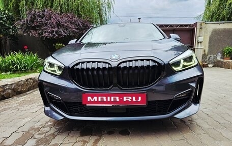 BMW 1 серия, 2021 год, 2 530 000 рублей, 9 фотография