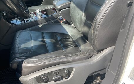 Volkswagen Touareg III, 2011 год, 1 580 000 рублей, 8 фотография