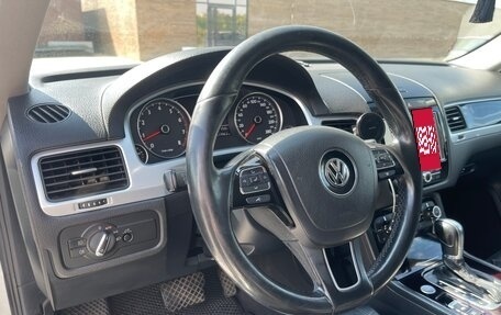 Volkswagen Touareg III, 2011 год, 1 580 000 рублей, 7 фотография