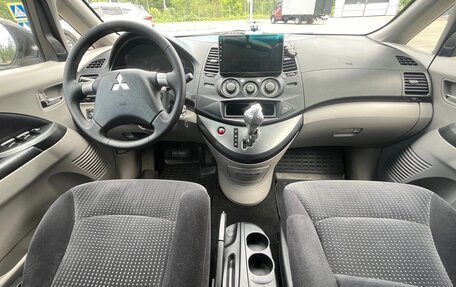Mitsubishi Grandis, 2007 год, 850 000 рублей, 11 фотография
