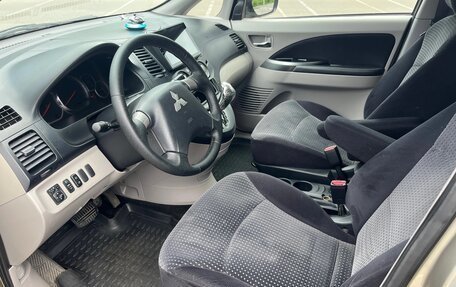 Mitsubishi Grandis, 2007 год, 850 000 рублей, 7 фотография