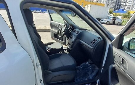 Skoda Yeti I рестайлинг, 2012 год, 630 000 рублей, 22 фотография
