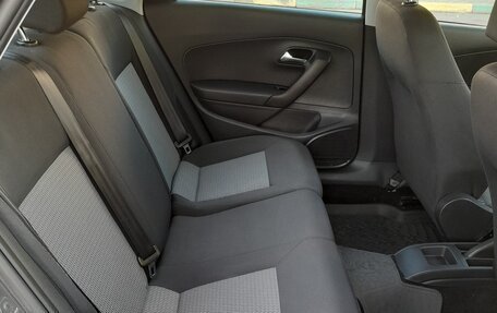 Volkswagen Polo VI (EU Market), 2012 год, 690 000 рублей, 13 фотография