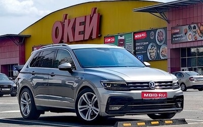 Volkswagen Tiguan II, 2018 год, 2 450 000 рублей, 1 фотография