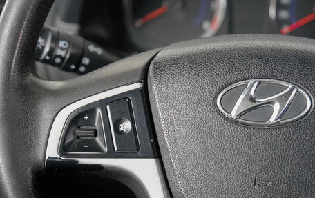 Hyundai Solaris II рестайлинг, 2015 год, 999 000 рублей, 17 фотография