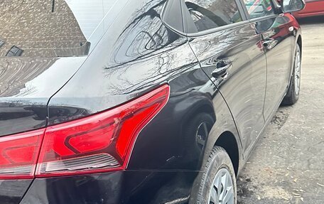 Hyundai Solaris II рестайлинг, 2021 год, 1 450 000 рублей, 8 фотография