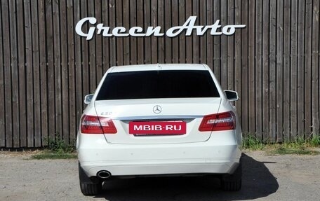Mercedes-Benz E-Класс, 2012 год, 1 320 000 рублей, 4 фотография
