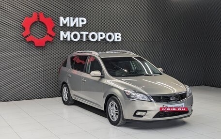 KIA cee'd I рестайлинг, 2010 год, 750 000 рублей, 3 фотография