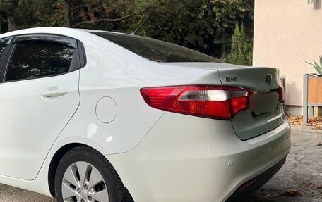 KIA Rio III рестайлинг, 2012 год, 1 000 000 рублей, 10 фотография
