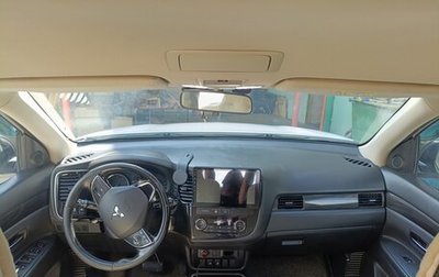 Mitsubishi Outlander III рестайлинг 3, 2017 год, 1 700 000 рублей, 1 фотография