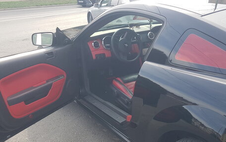 Ford Mustang VI рестайлинг, 2005 год, 1 600 000 рублей, 6 фотография
