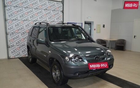 Chevrolet Niva I рестайлинг, 2017 год, 726 000 рублей, 3 фотография