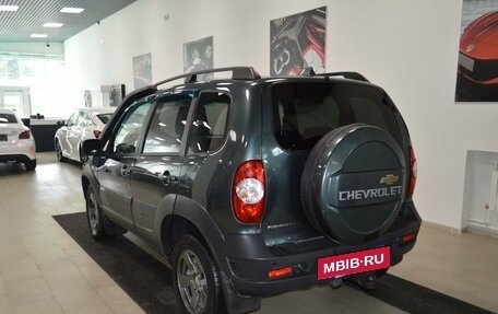 Chevrolet Niva I рестайлинг, 2017 год, 726 000 рублей, 5 фотография