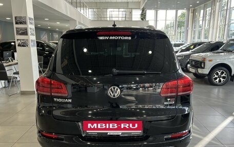 Volkswagen Tiguan I, 2016 год, 1 600 000 рублей, 4 фотография