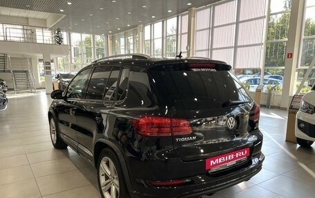 Volkswagen Tiguan I, 2016 год, 1 600 000 рублей, 5 фотография