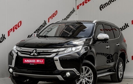 Mitsubishi Pajero Sport III рестайлинг, 2018 год, 2 800 000 рублей, 1 фотография