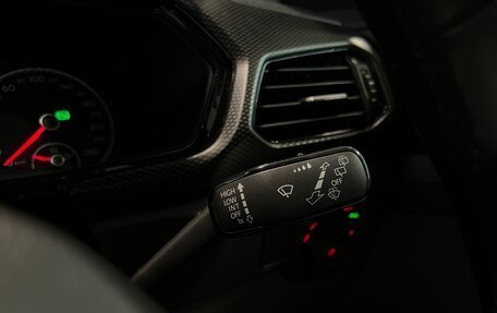 Volkswagen T-Cross I, 2019 год, 1 599 000 рублей, 17 фотография