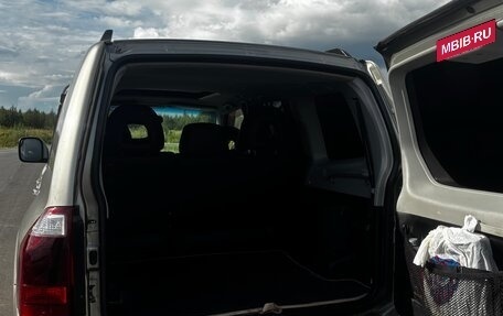 Mitsubishi Pajero III рестайлинг, 2004 год, 980 000 рублей, 18 фотография