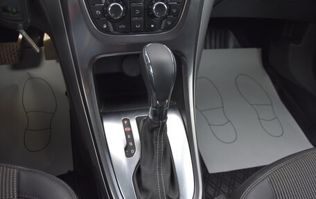 Opel Astra J, 2011 год, 680 000 рублей, 17 фотография