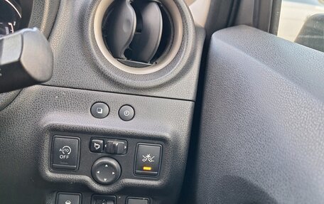 Nissan Note II рестайлинг, 2014 год, 870 000 рублей, 10 фотография