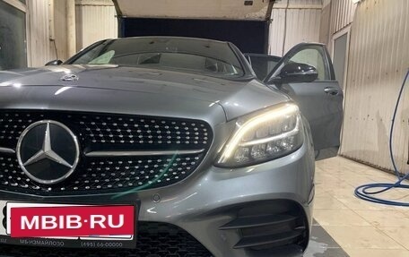 Mercedes-Benz C-Класс, 2020 год, 3 000 000 рублей, 4 фотография