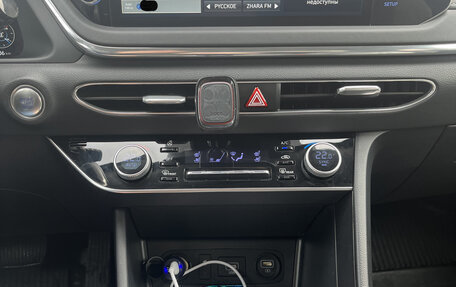 Hyundai Sonata VIII, 2021 год, 3 150 000 рублей, 2 фотография